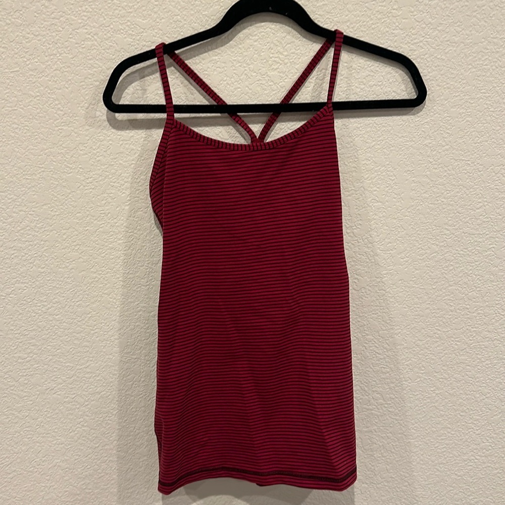Lululemon tank size 8
